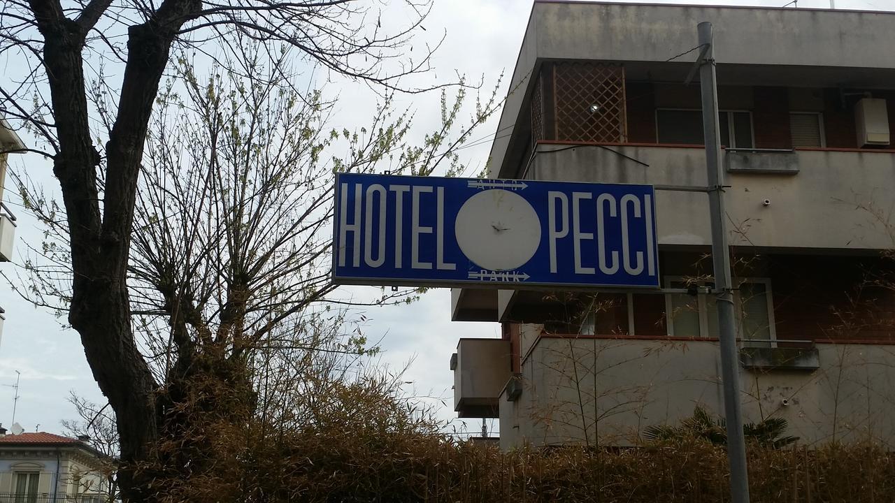 Hotel Pecci ريميني المظهر الخارجي الصورة